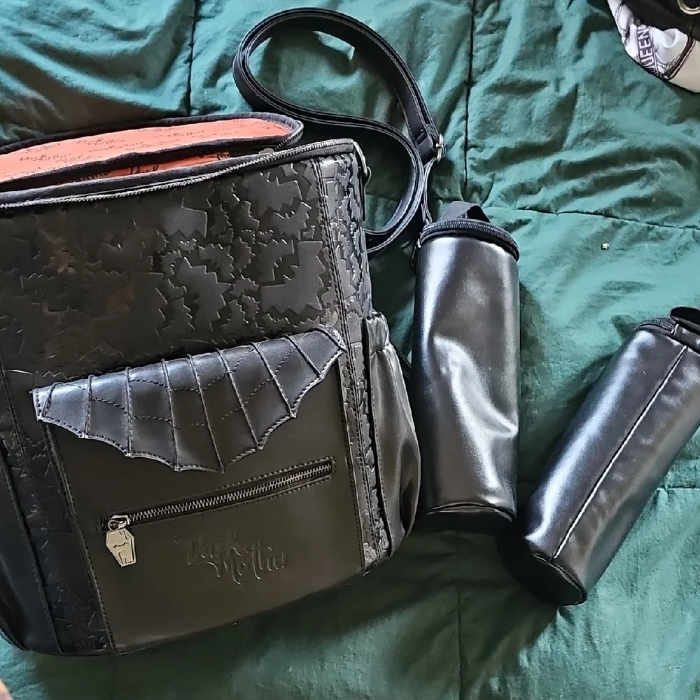Black Bat-Themed Shoulder Bag Dark Mother Mama Batpack Full Size Diaper Bag - Picture 3 of 4